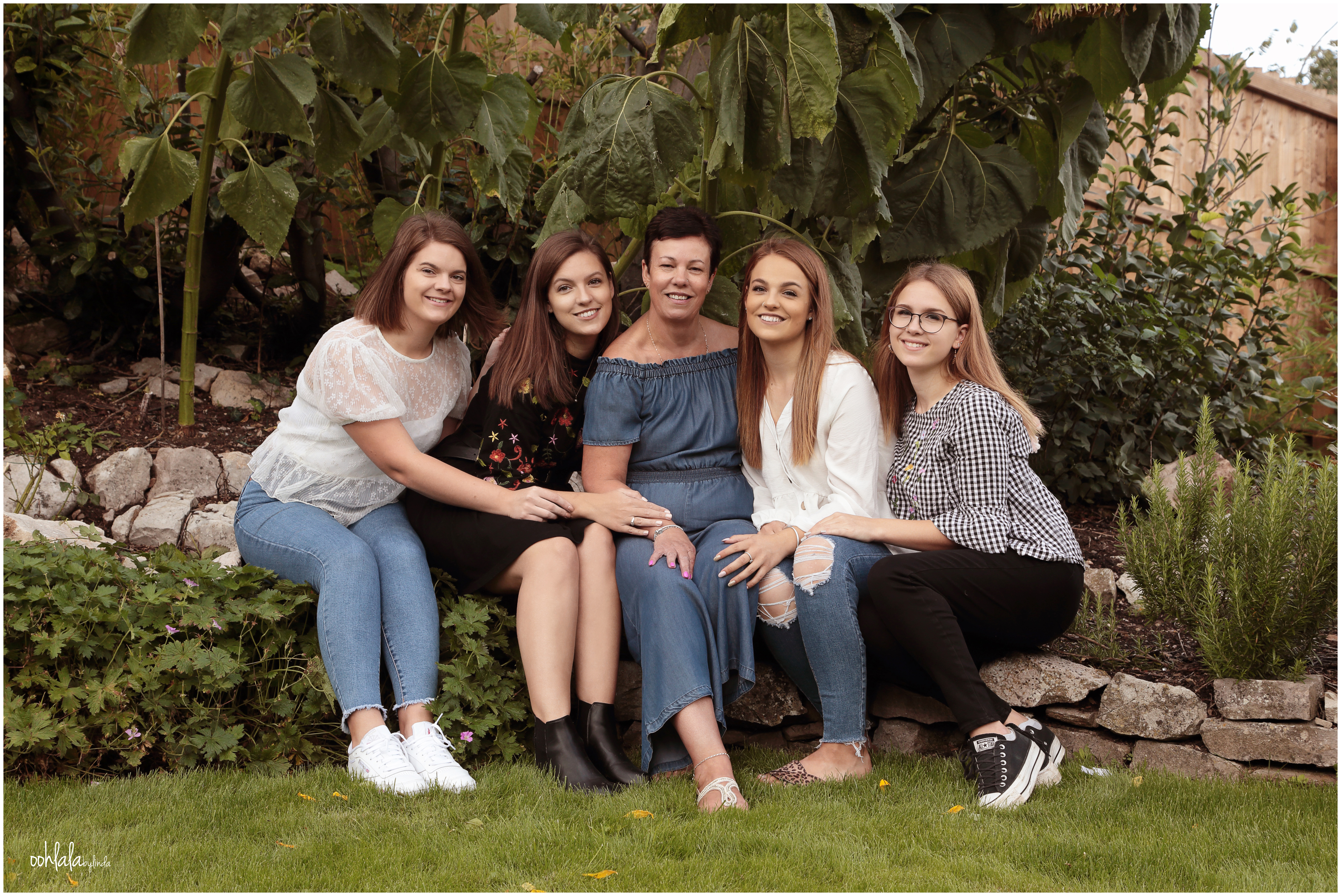 photograph of mother with four daughters