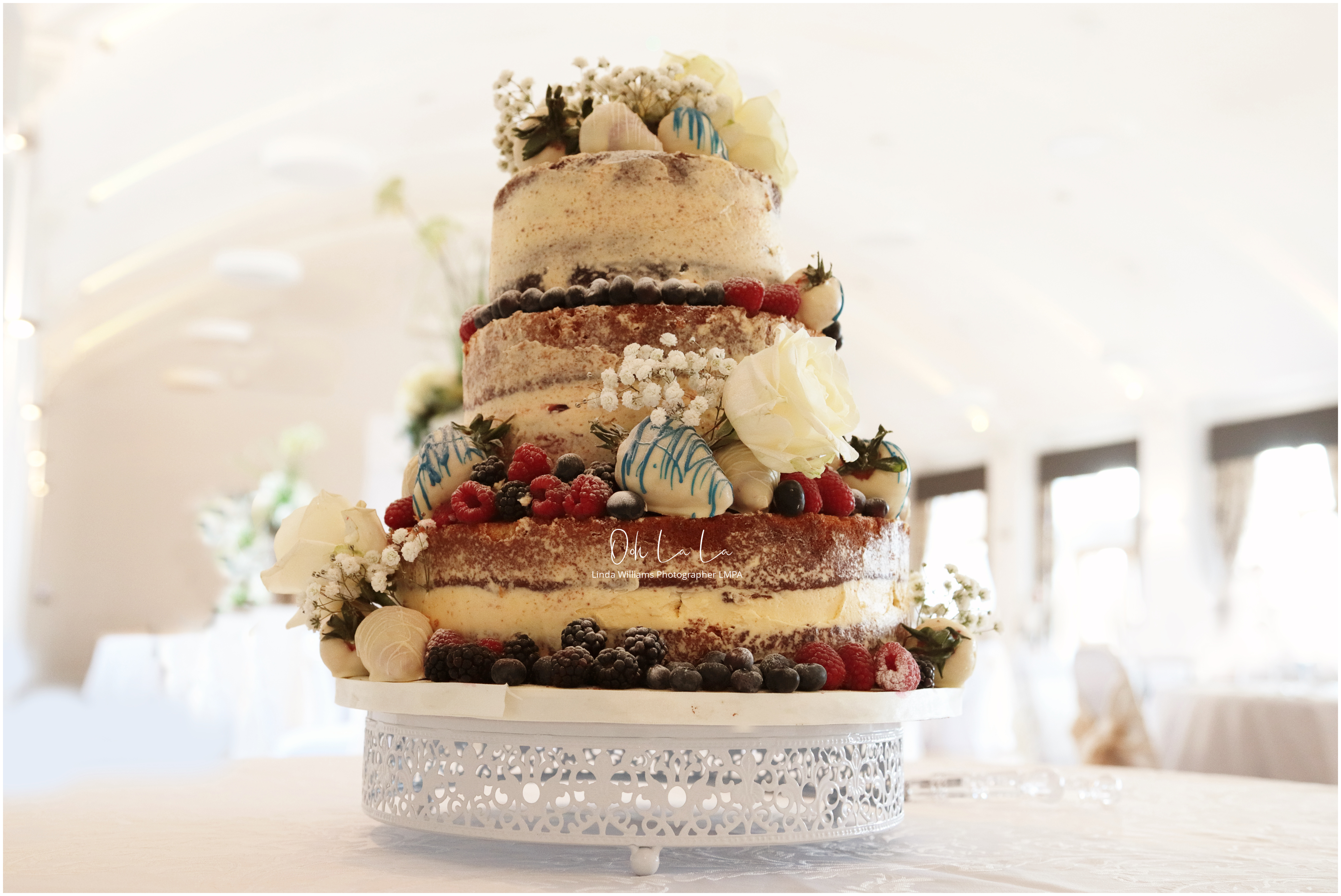 wedding cake at Lysaghts Institute